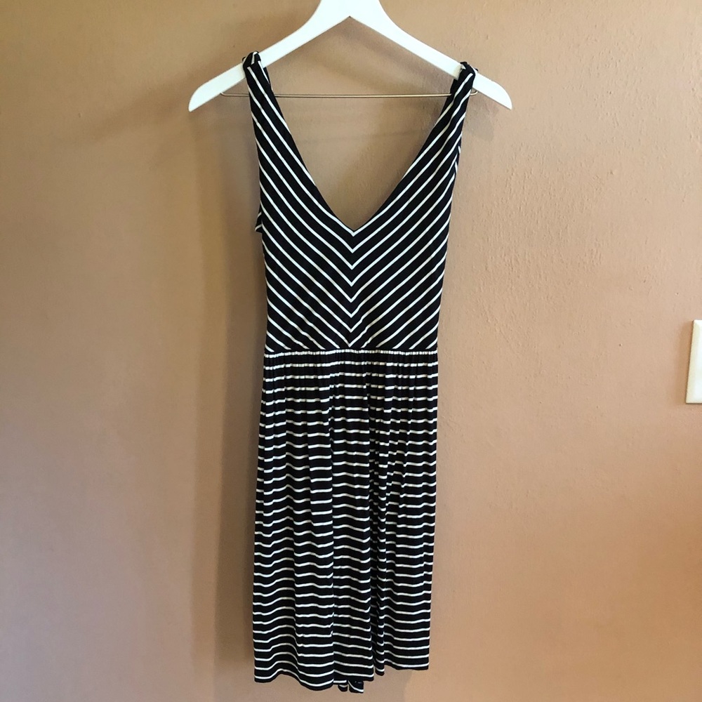 ✨Last Chance✨Loft Dress